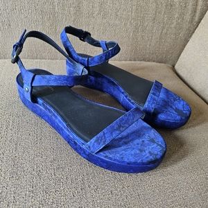 Bottega Veneta Blue Low Wedge 38.5